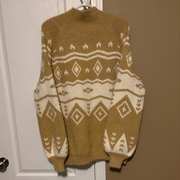 White Birch Women’s Mustard Yellow Knit Sweater Size XL Nordic Pattern, Cozy. - Picture 2 of 6